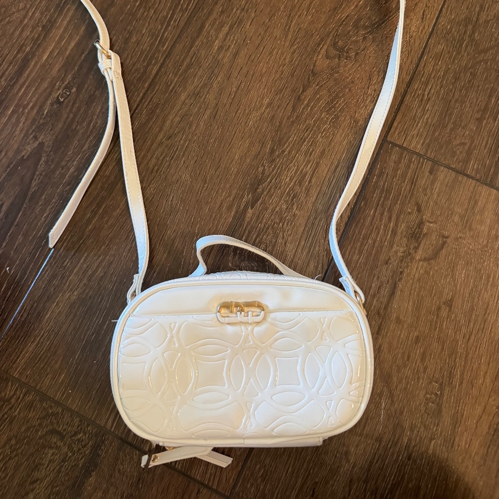 Time and Tru bag Top Handle Cellie Embossed White Vinyl Gold Accents Satchel